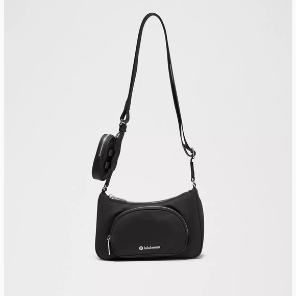 Lululemon Black Crossbody Bag with Pouch - Picture 2 of 3